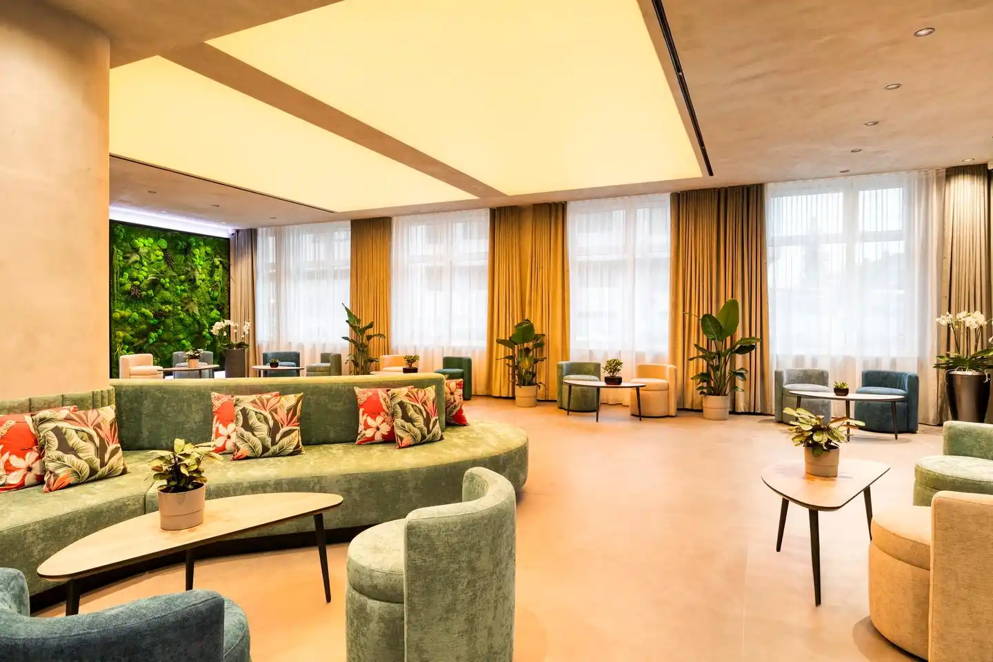 Somerset Schoenbrunn Vienna Lobby