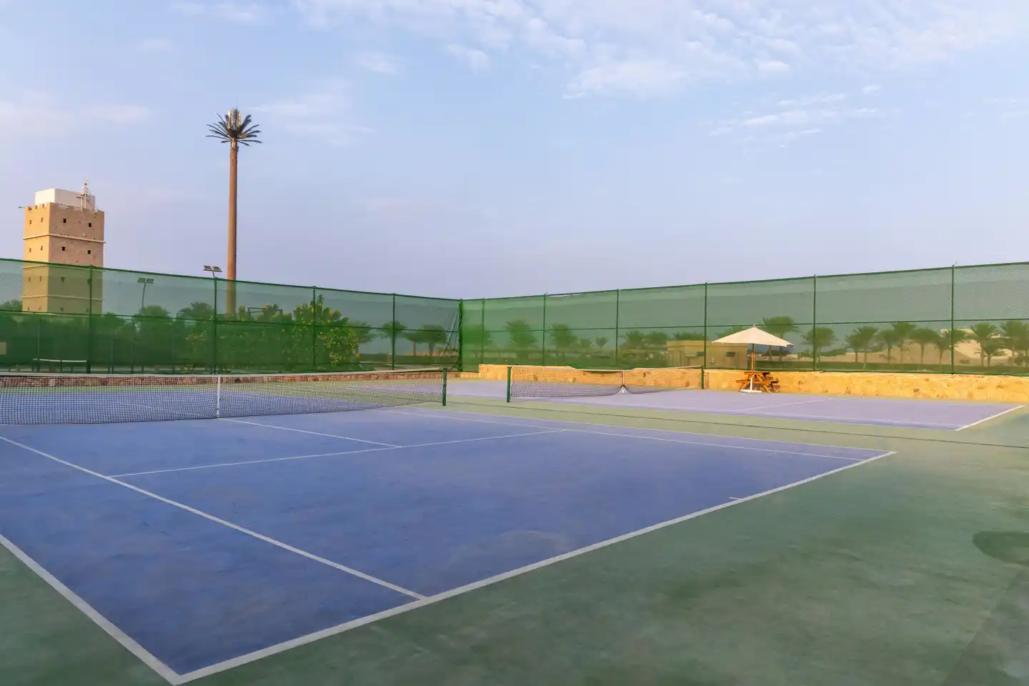 Fort Arabesque West Bay Sport und Entertainment