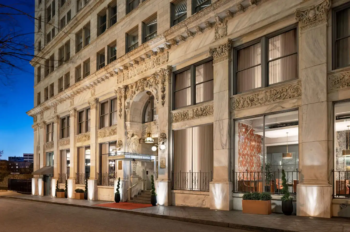 The Candler Hotel Atlanta, Curio Collection by Hilton Aussenansicht