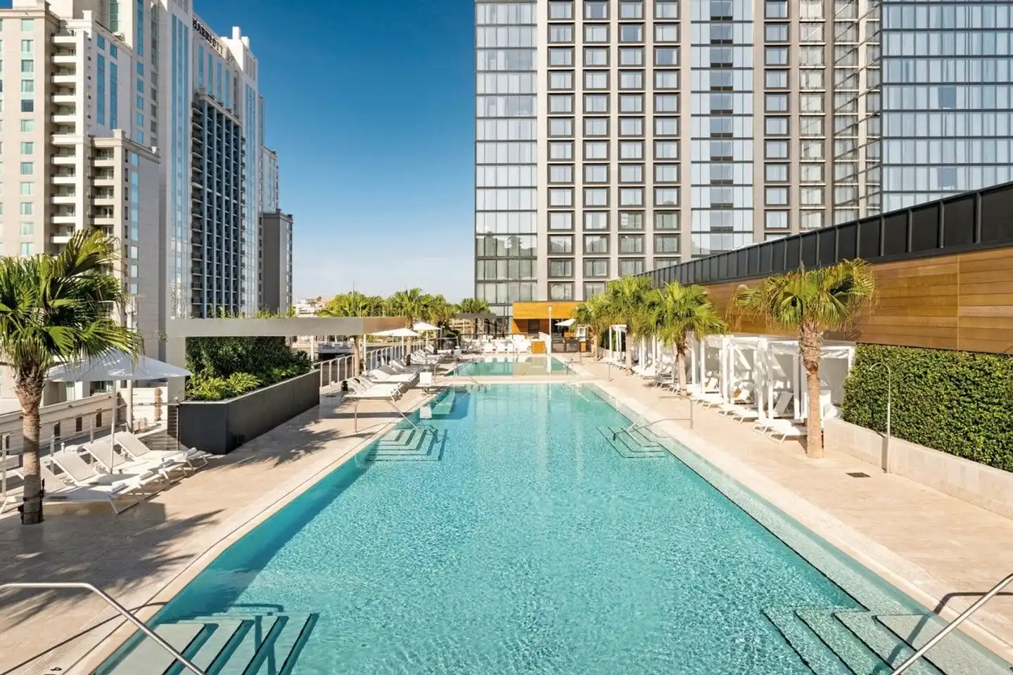 Tampa JW Marriott Water Street Pool
