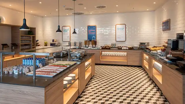 Holiday Inn Express Dusseldorf - Hauptbahnhof, an IHG hotel Restaurant