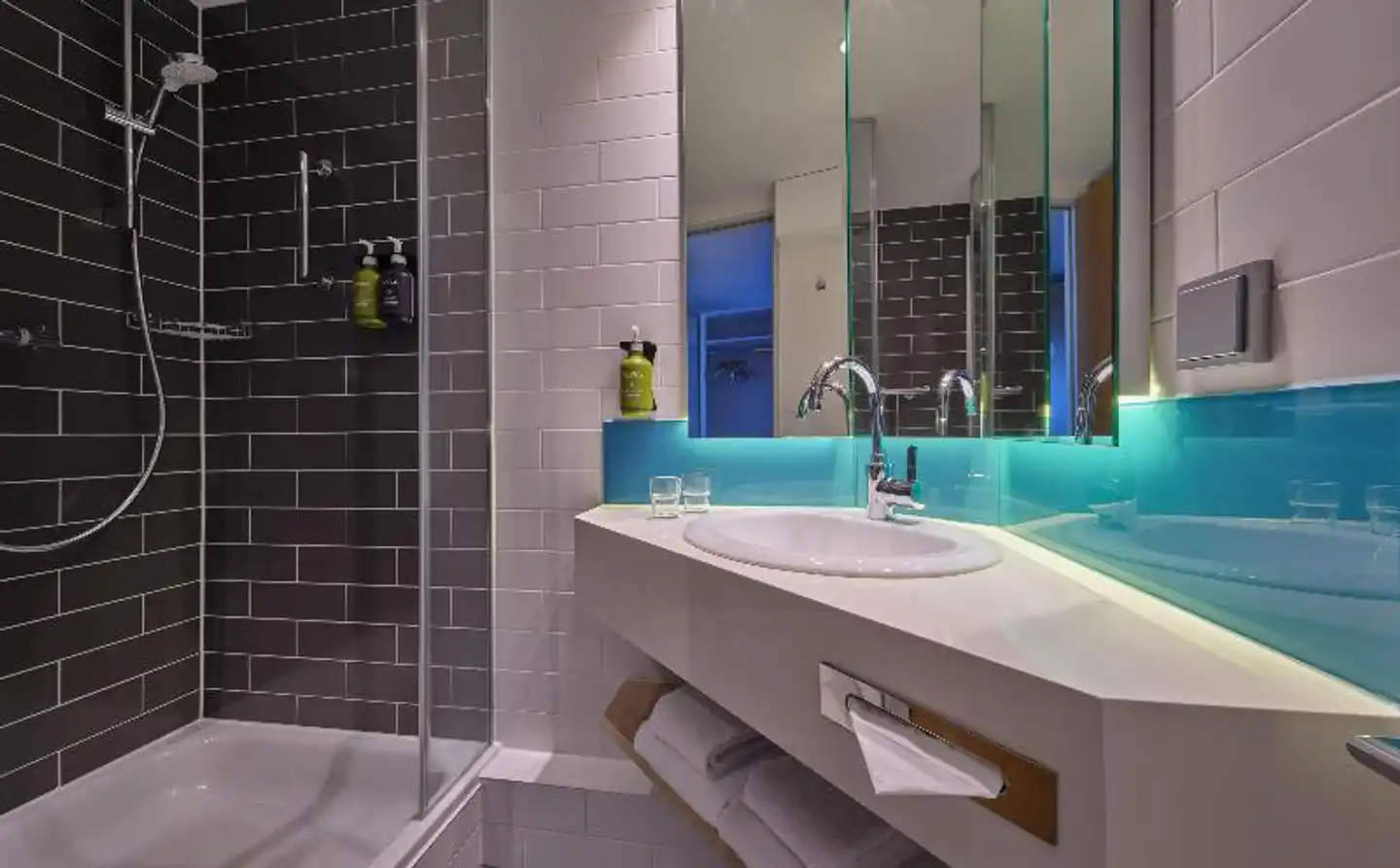 Holiday Inn Express Dusseldorf - City North Badezimmer