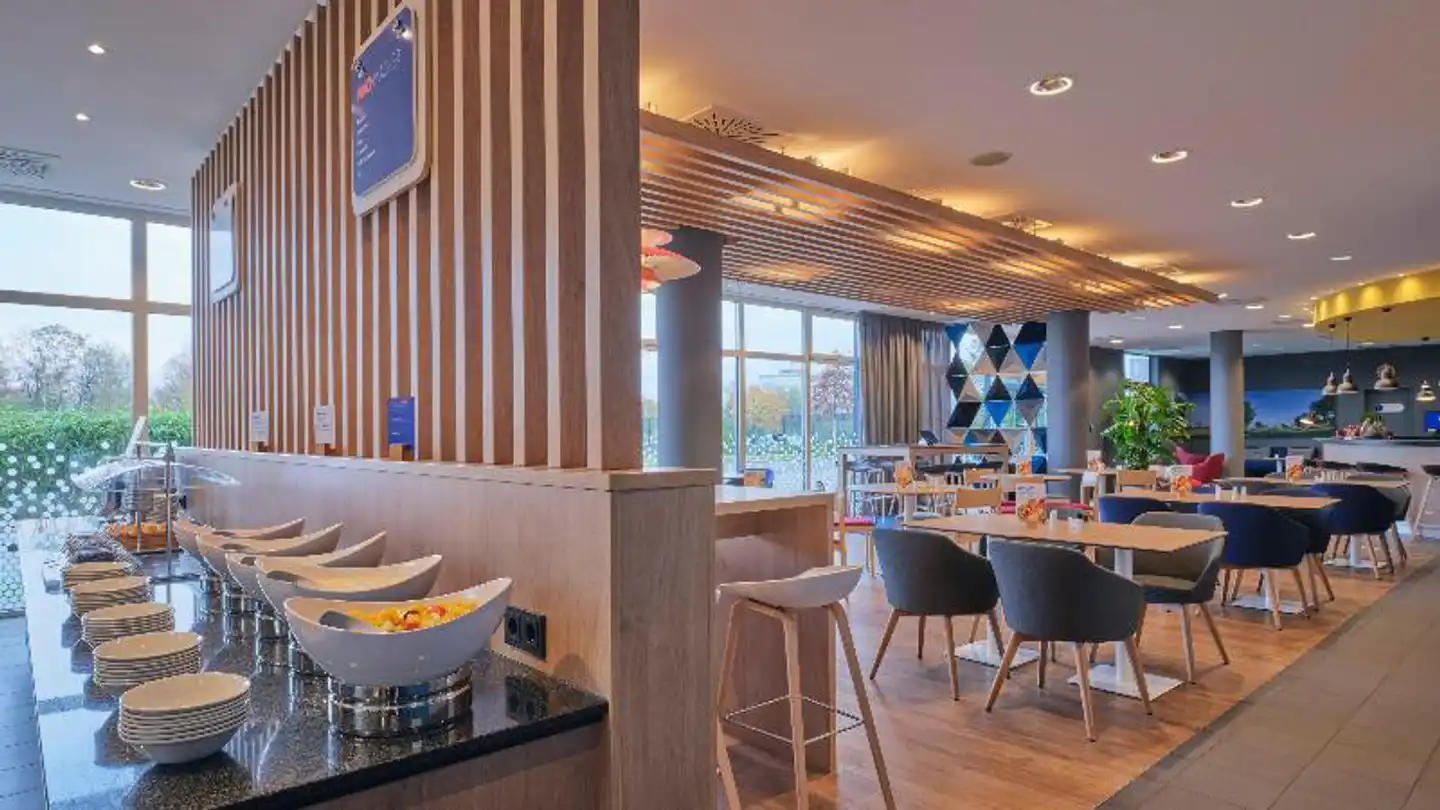 Holiday Inn Express Dusseldorf - City North Restaurant