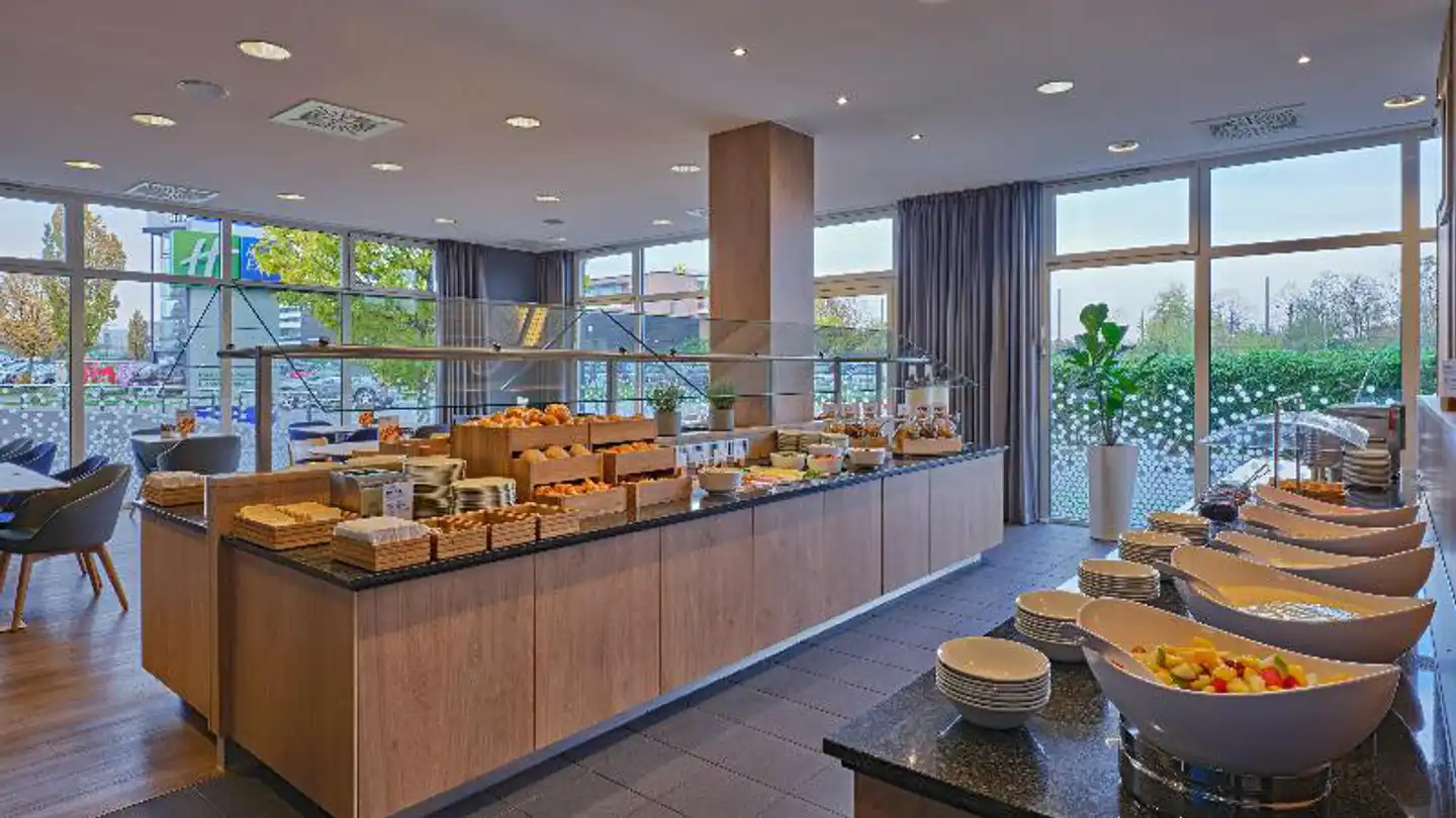 Holiday Inn Express Dusseldorf - City North Restaurant