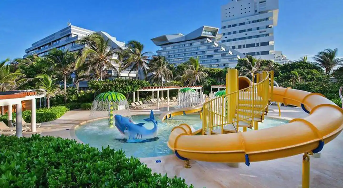 Park Royal Cancun Pool