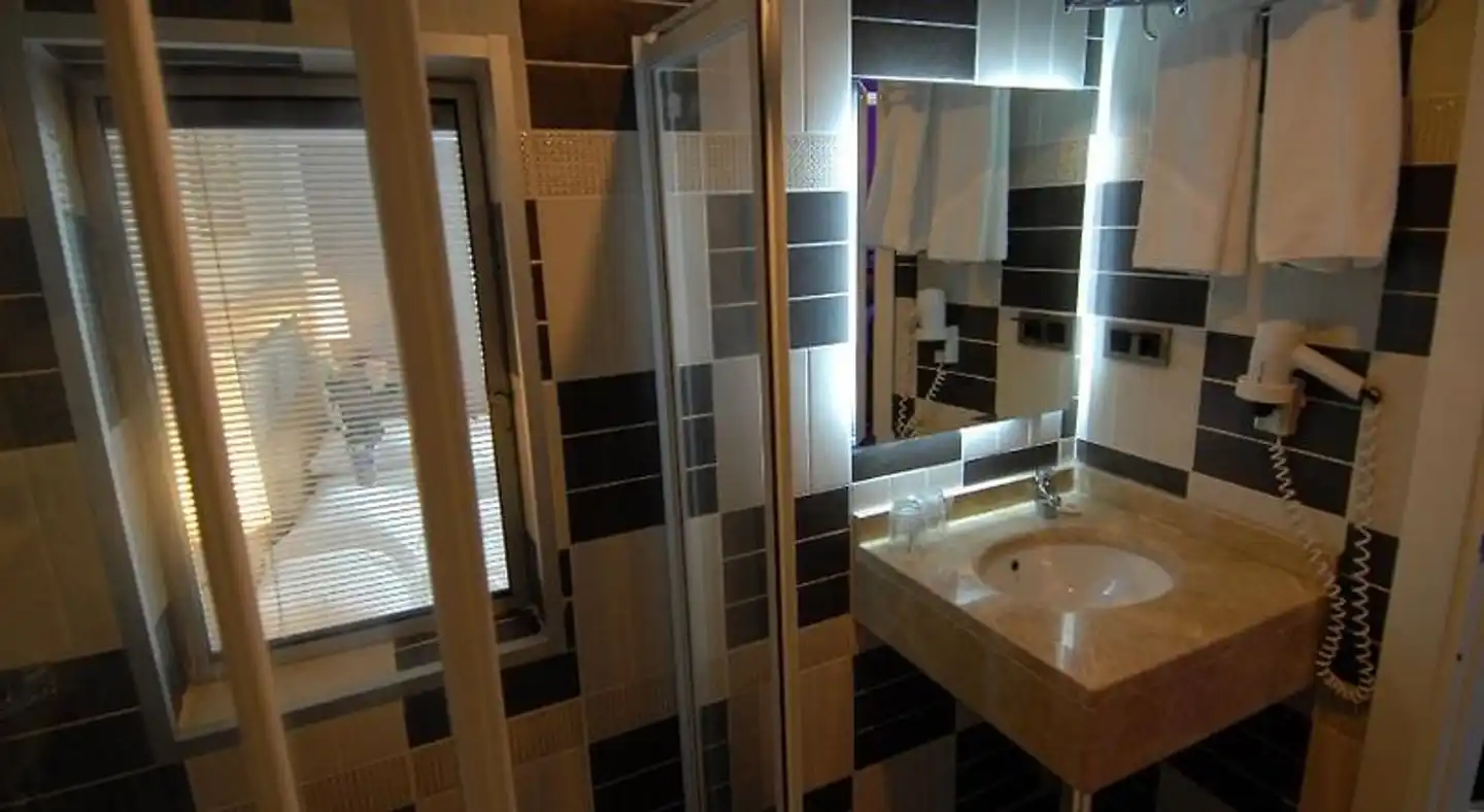 Oba Star Hotel Badezimmer