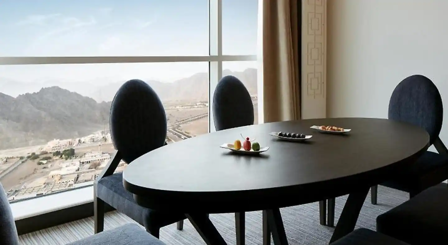 Royal M Hotel Fujairah Terrasse