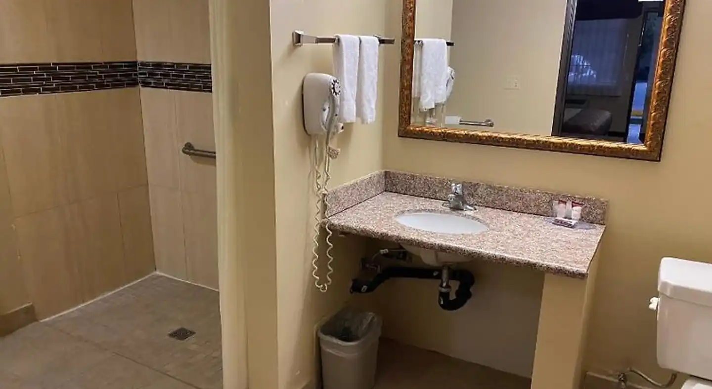 Chariot Inn Badezimmer