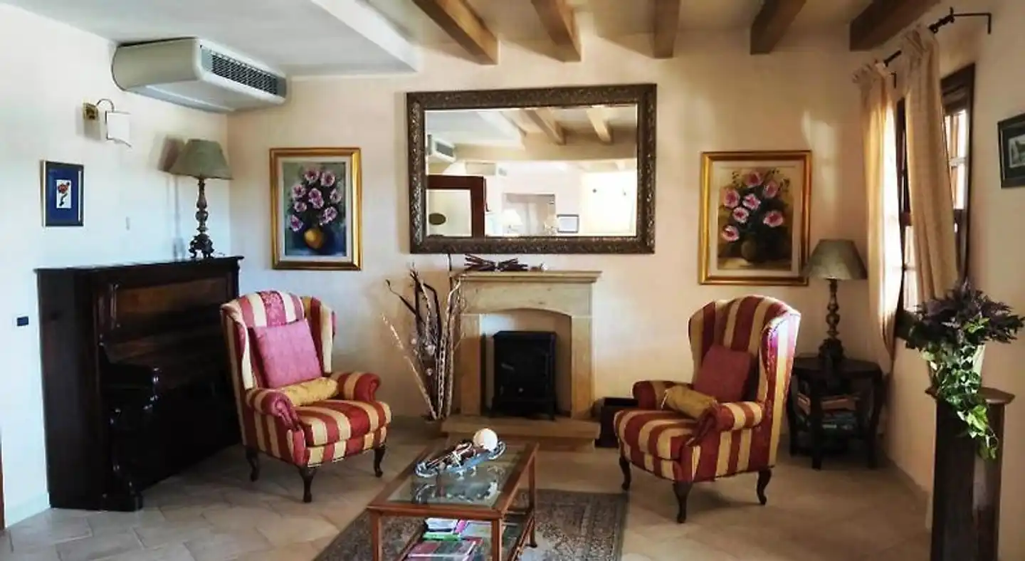 Is Benas Country Lodge Lobby