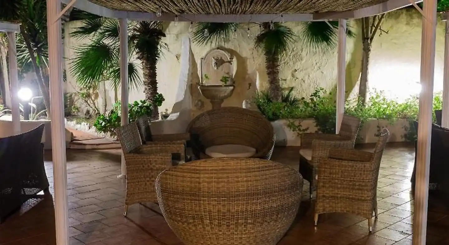 Is Benas Country Lodge Lobby