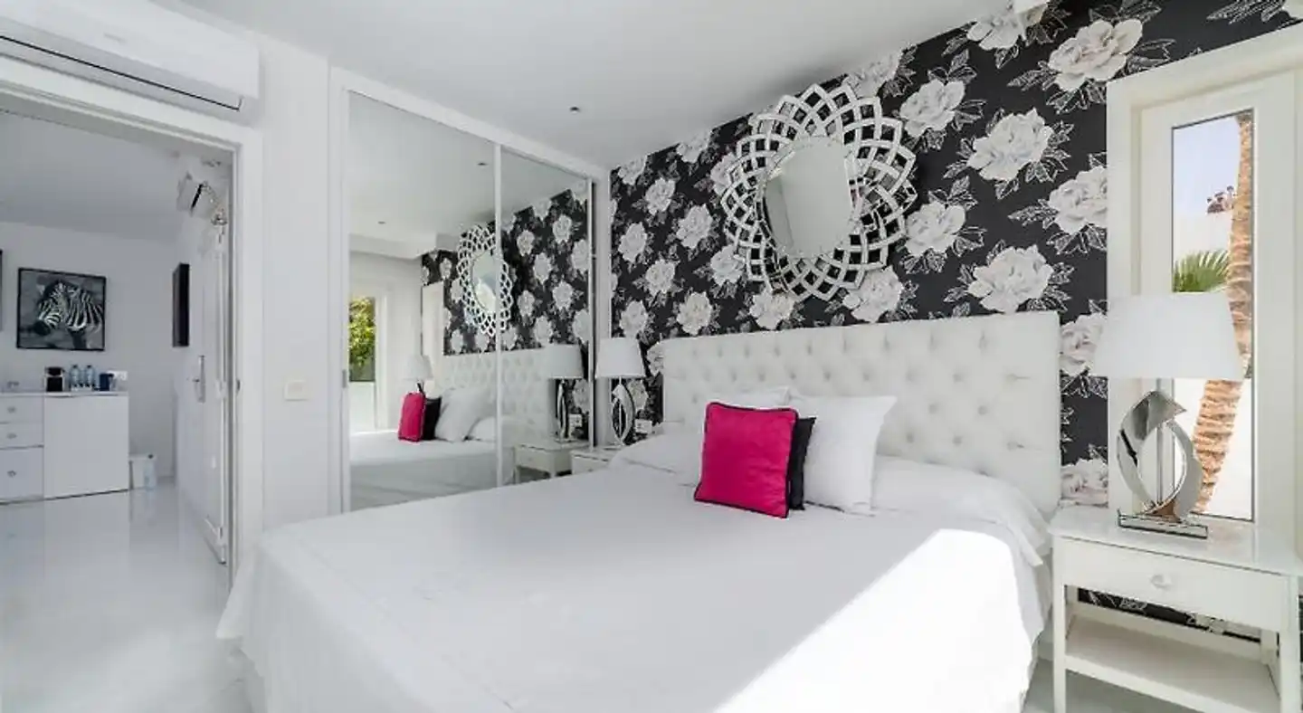 Lani's Suites de Luxe - Adults Only Lobby