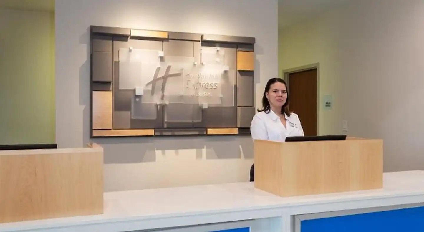 Holiday Inn Express & Suites Tampa-Fairgrounds-Casino Wellness