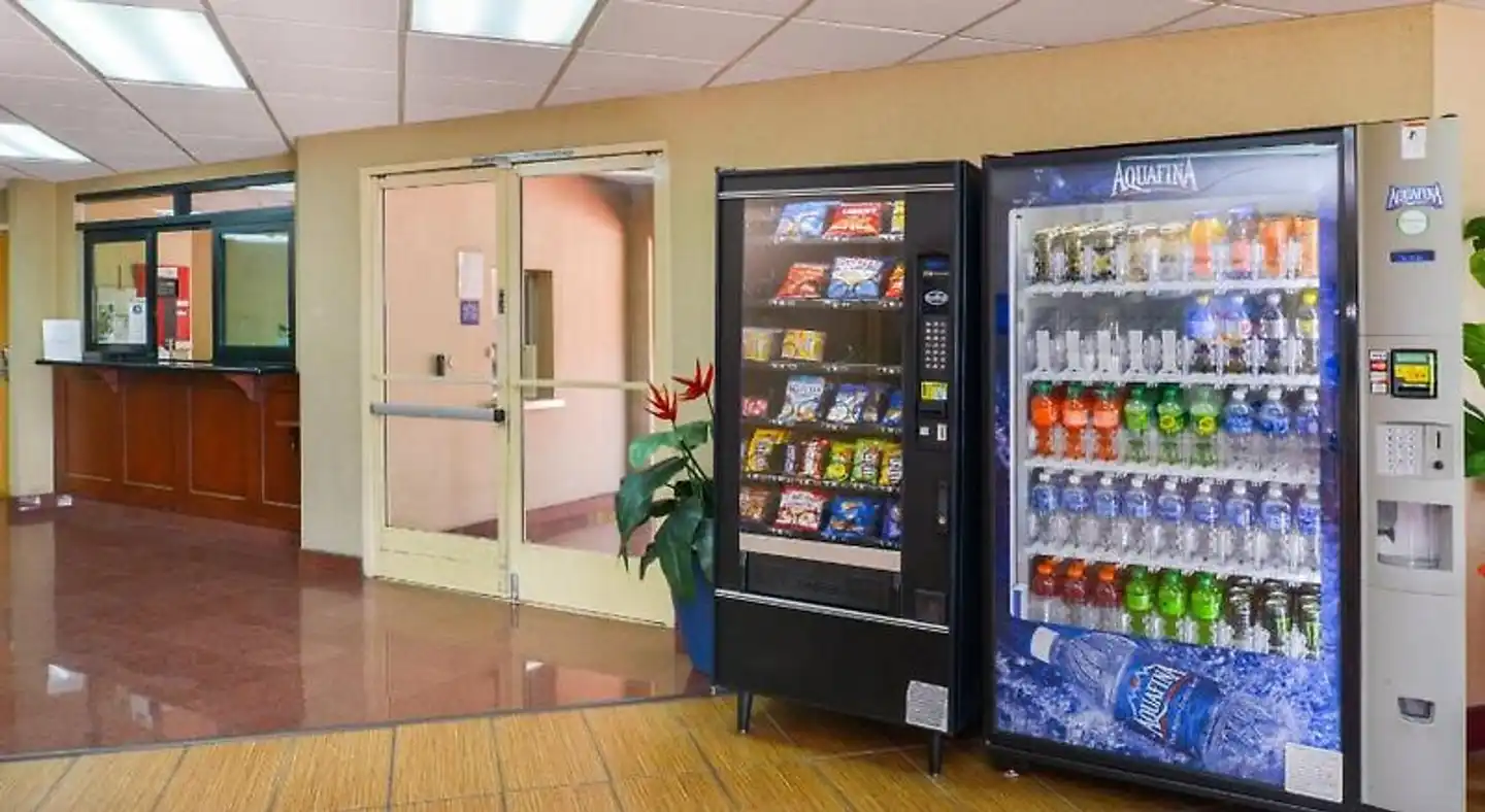 H3 Inn & Suites Lobby