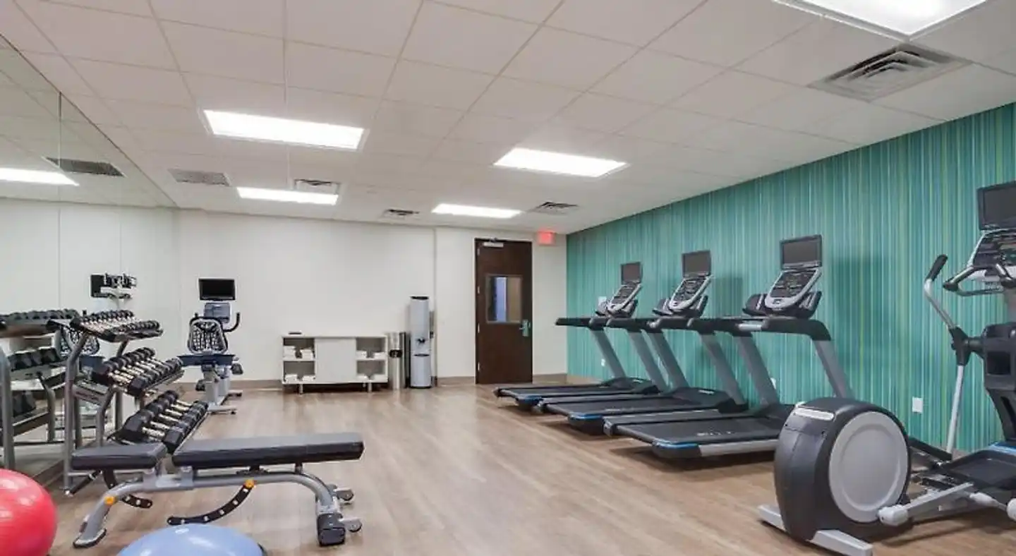 Holiday Inn Express & Suites Ft. Lauderdale Airport/Cruise Sport und Entertainment