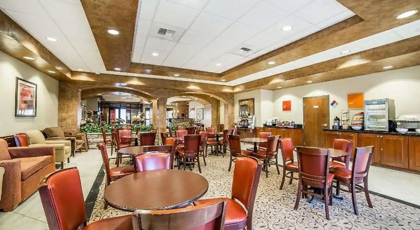 Comfort Inn & Suites Henderson Restaurant