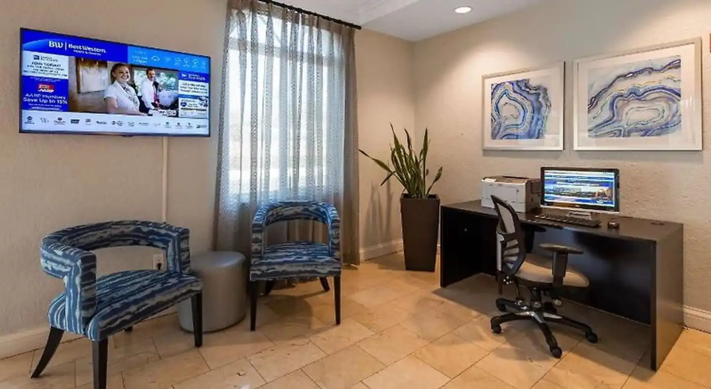 Best Western Tampa Lobby