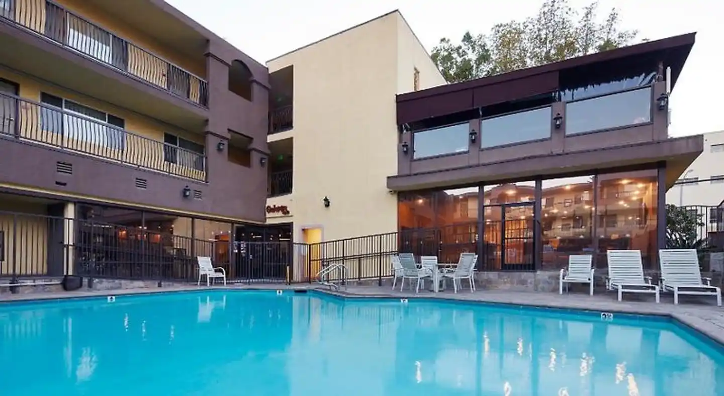 Pasadena Inn Pool