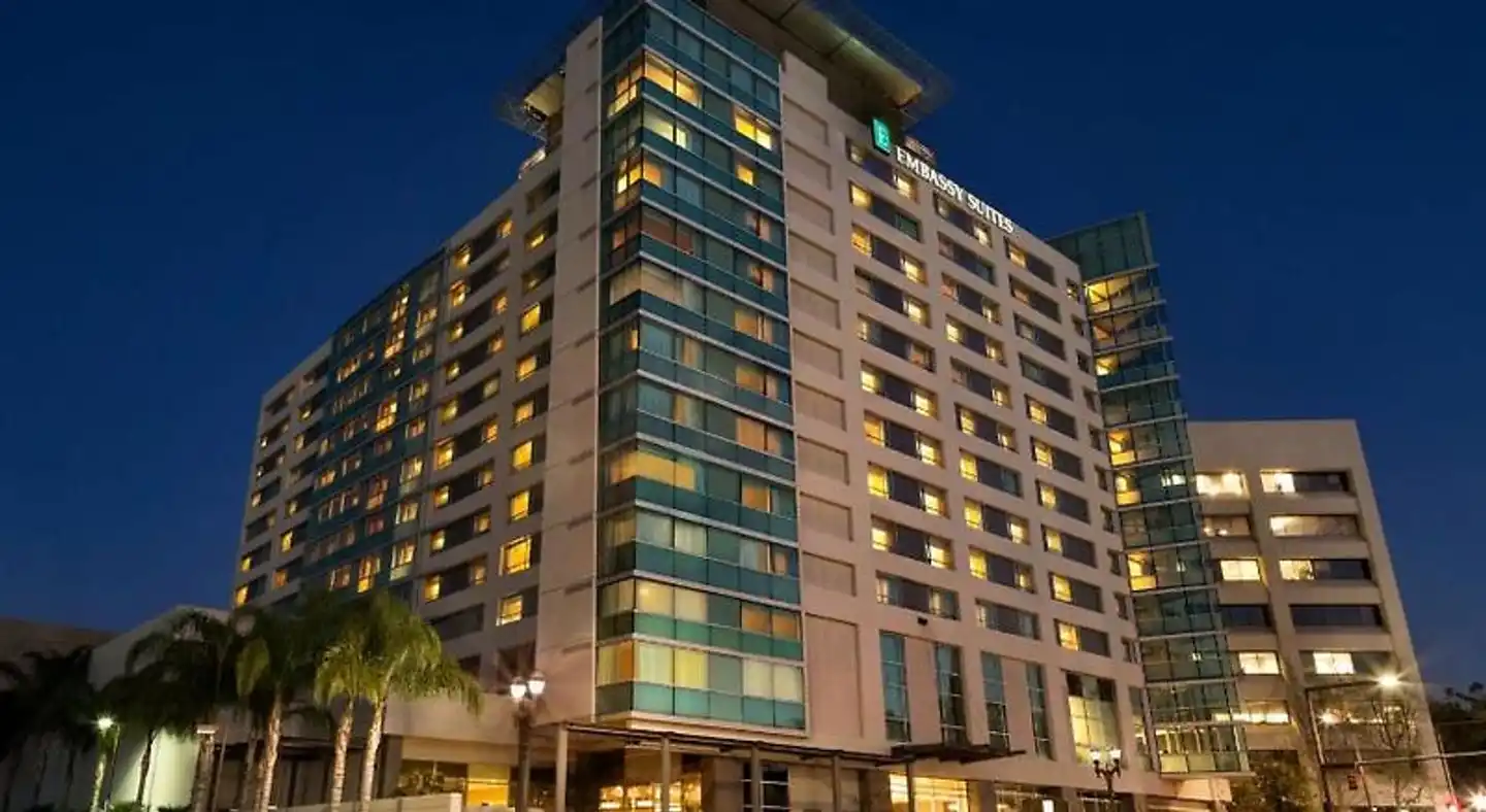 Embassy Suites by Hilton Los Angeles Glendale Aussenansicht