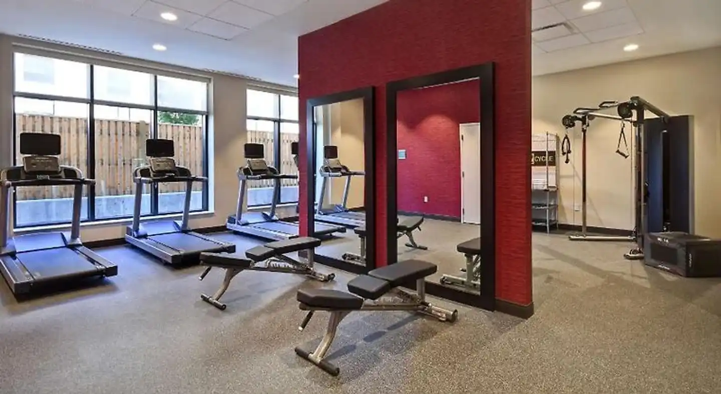 Home2 Suites by Hilton Boston South Bay Sport und Entertainment