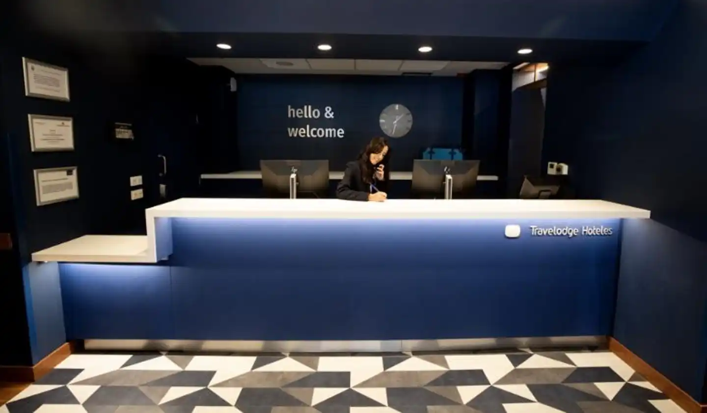 Travelodge Madrid Alcalá Lobby