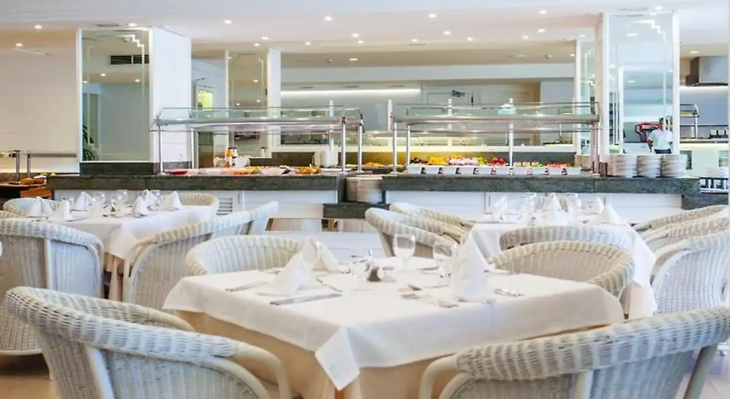 Grupotel Club Menorca Restaurant