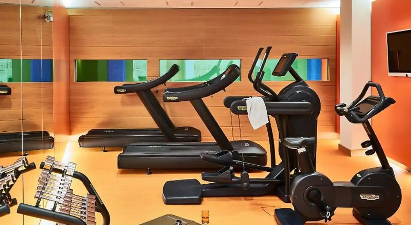 SIDE Design Hotel Hamburg Sport und Entertainment