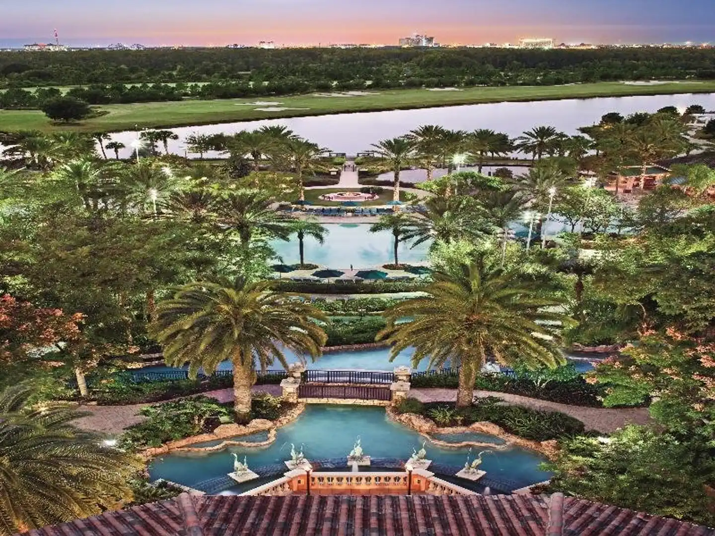 JW Marriott Orlando, Grande Lakes Pool