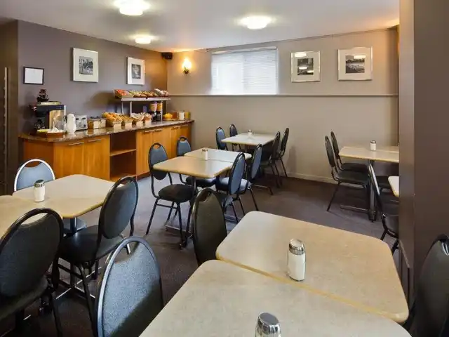 le Roberval Restaurant