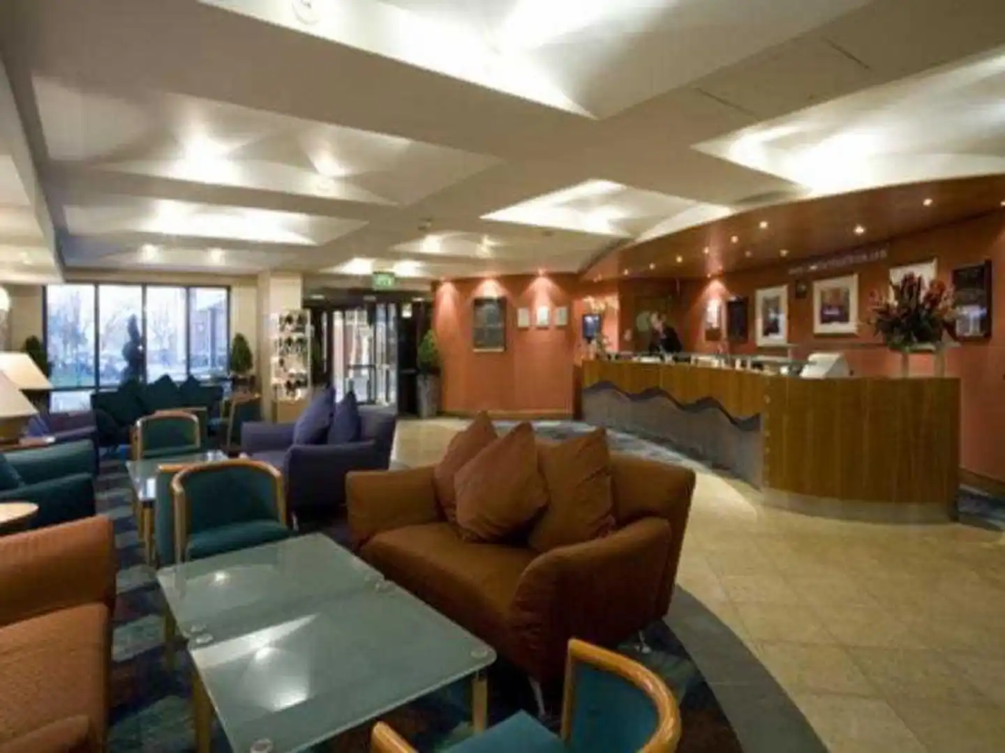 Mercure London Heathrow Lobby