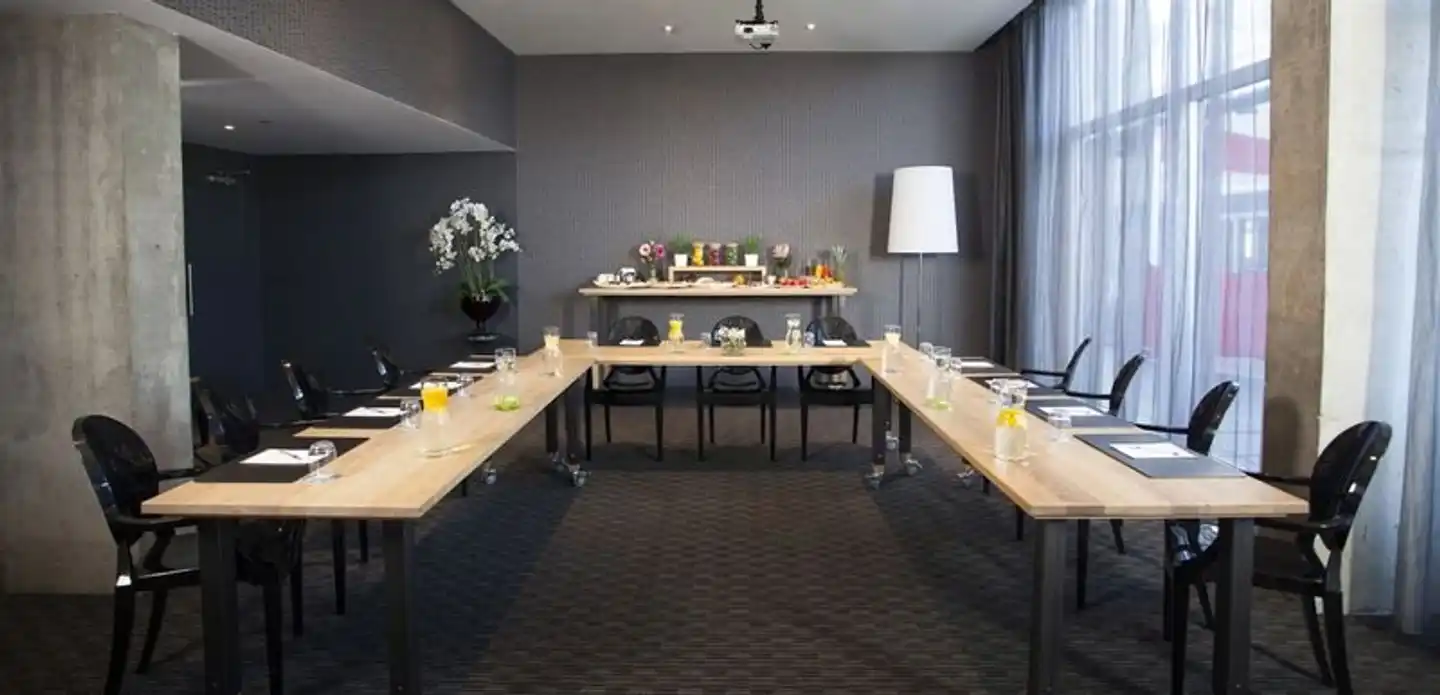 Hotel 10 Konferenz