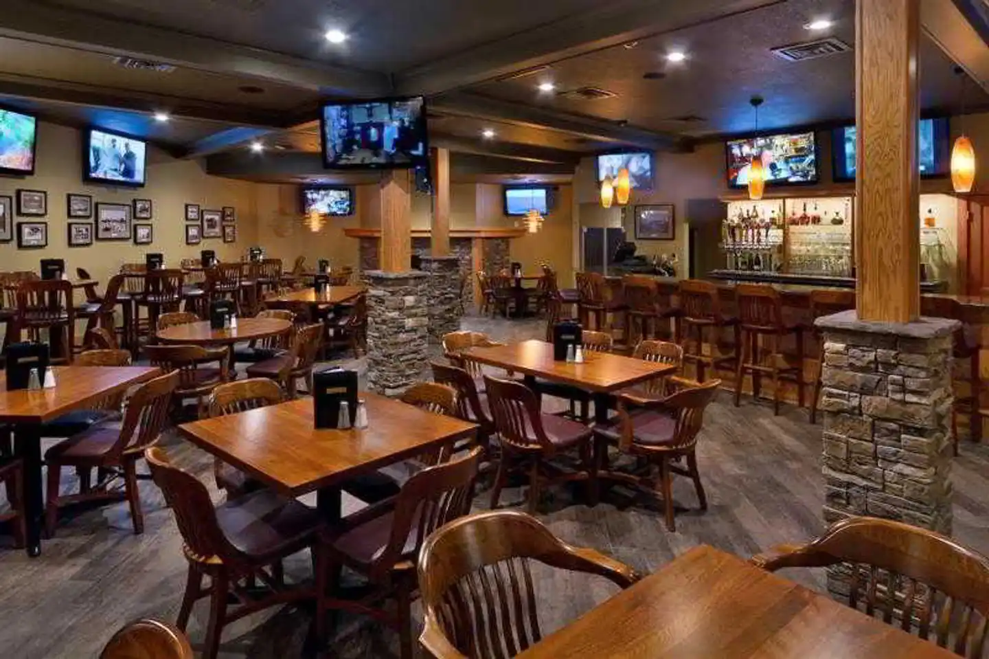 Best Western Plus Ramkota Hotel Bar