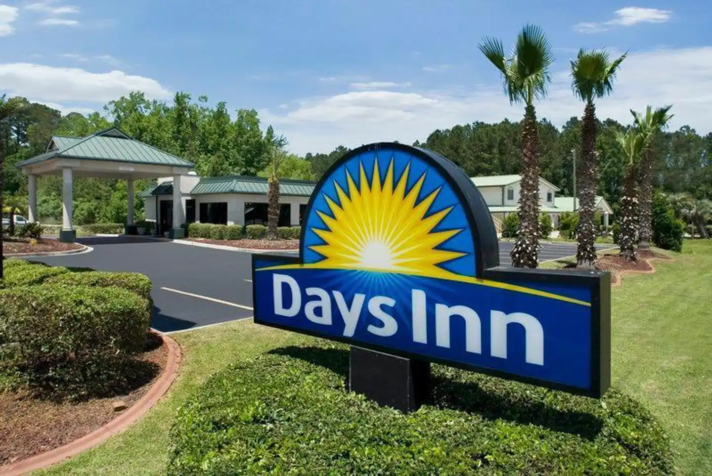 Days Inn by Wyndham Richmond Hill/Savannah Aussenansicht