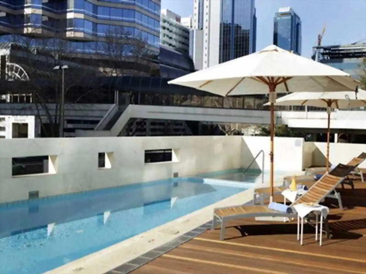 Adina Apartment Hotel Perth Pool
