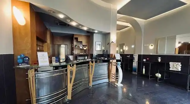 Best Western Hotel Plaza Lobby