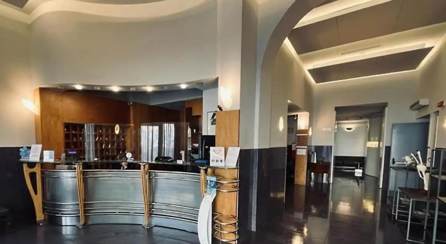 Best Western Hotel Plaza Lobby