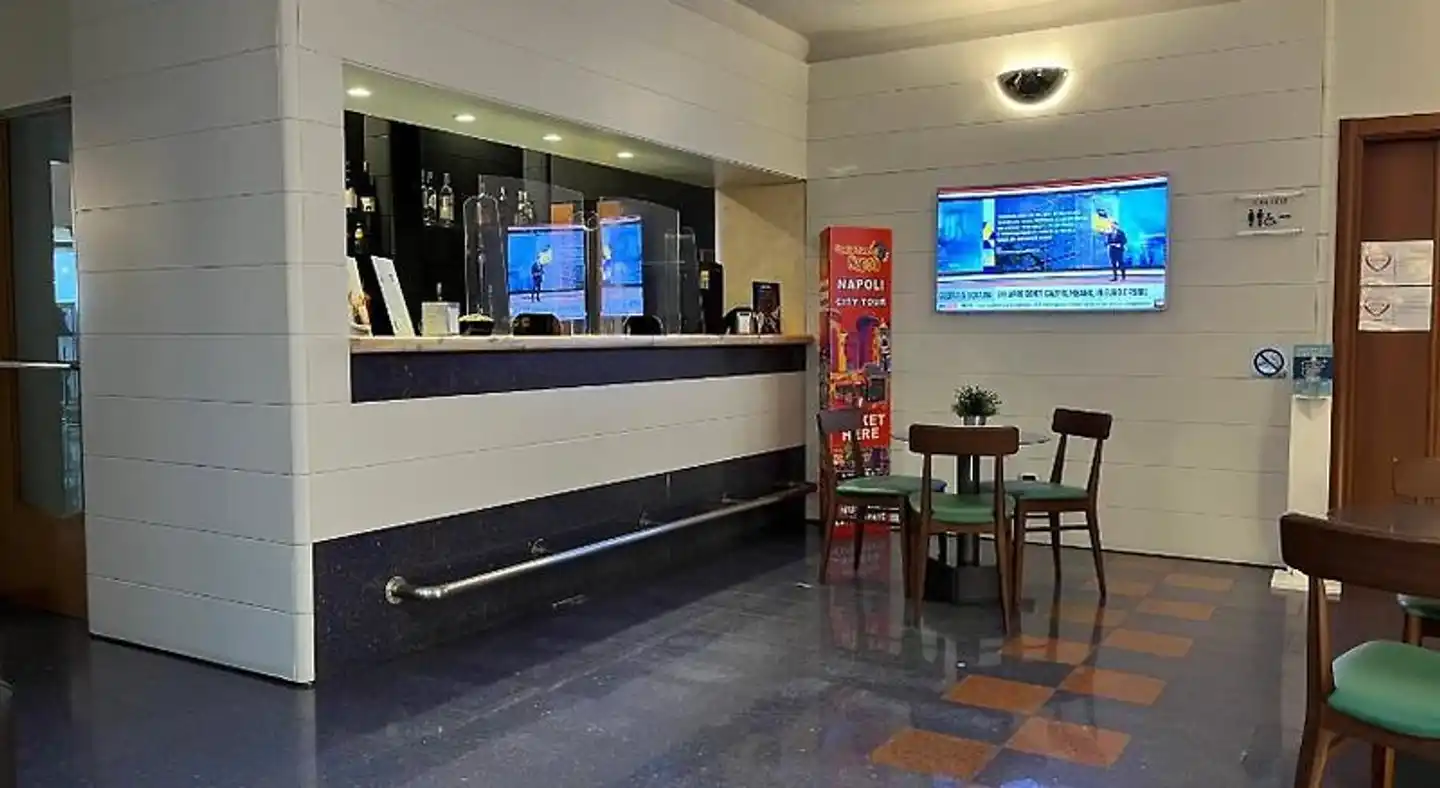 Best Western Hotel Plaza Bar