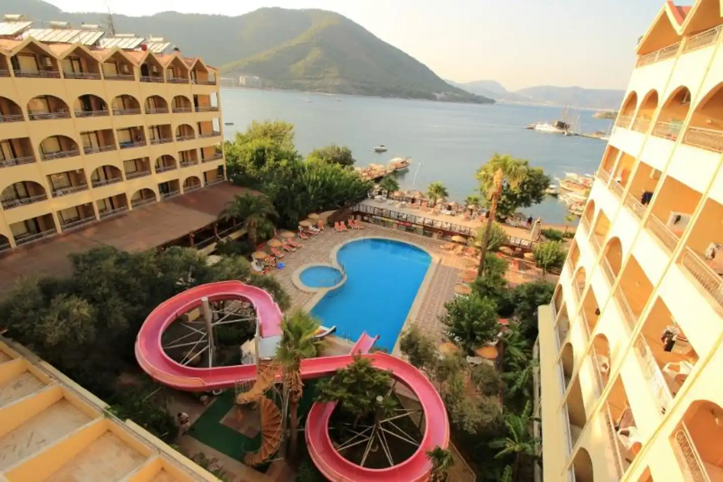 Hotel Gölmar Beach Aussenansicht
