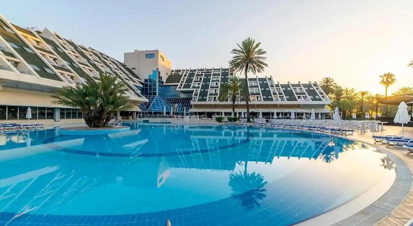 Queen's Park Goynuk Hotel Pool