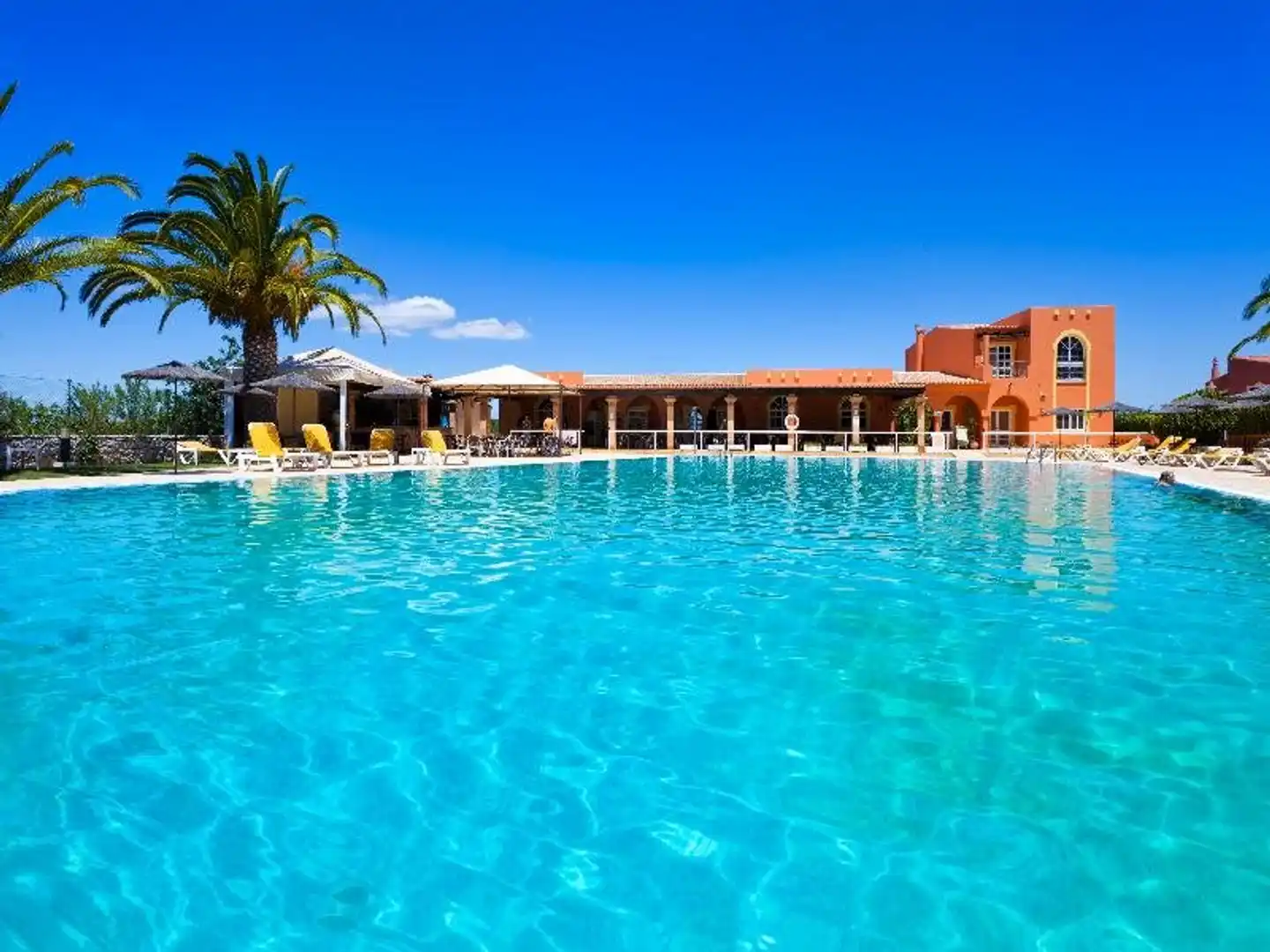 Colina Village Pool