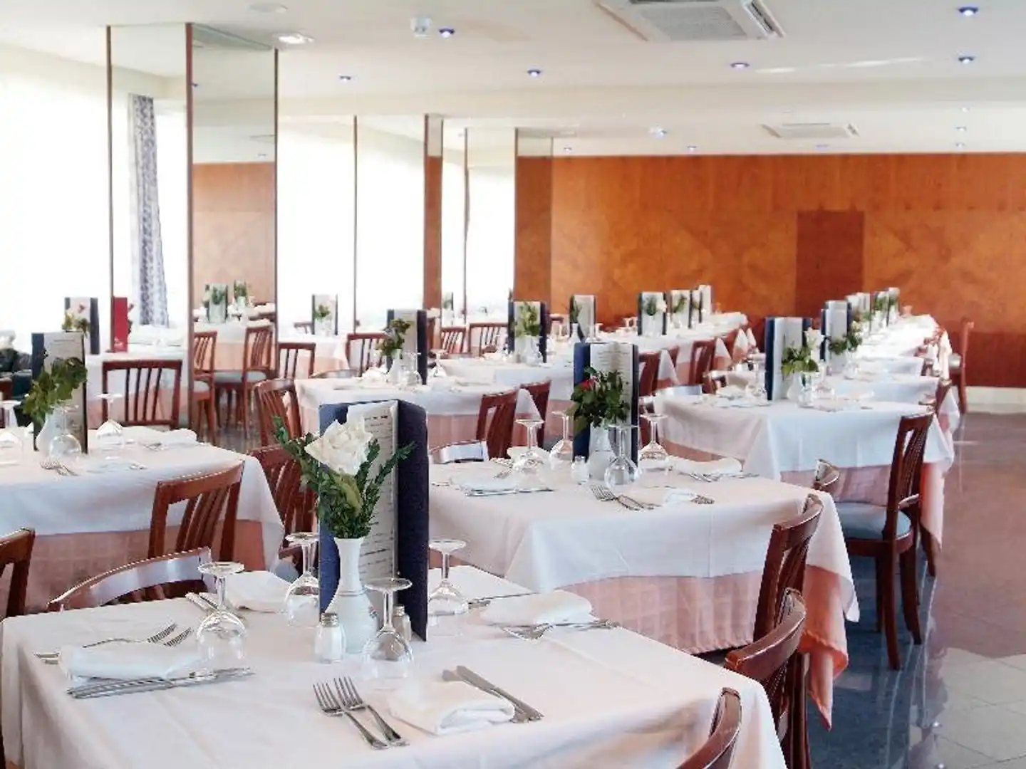 BelleVue Vistanova Restaurant