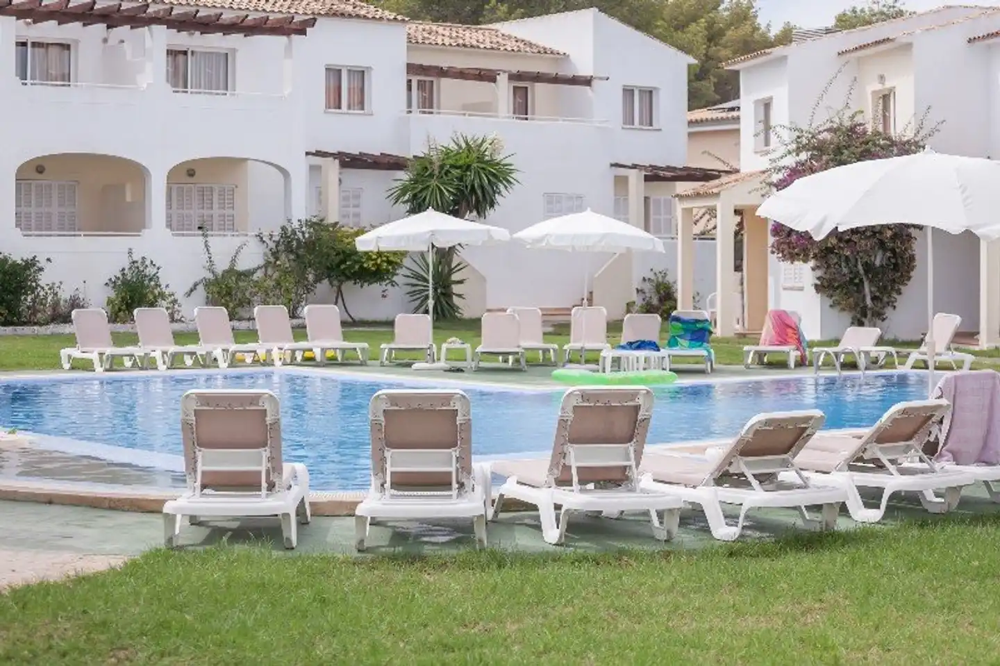 Vista Alegre Pool