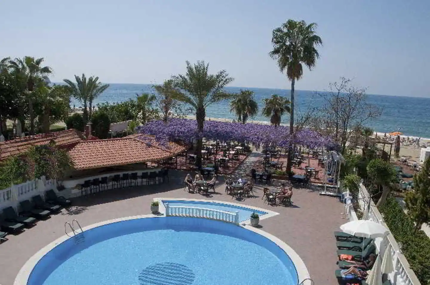 Azak Hotel Pool