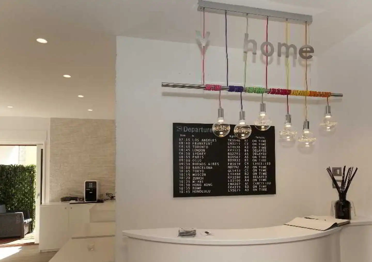 Vhome Lobby