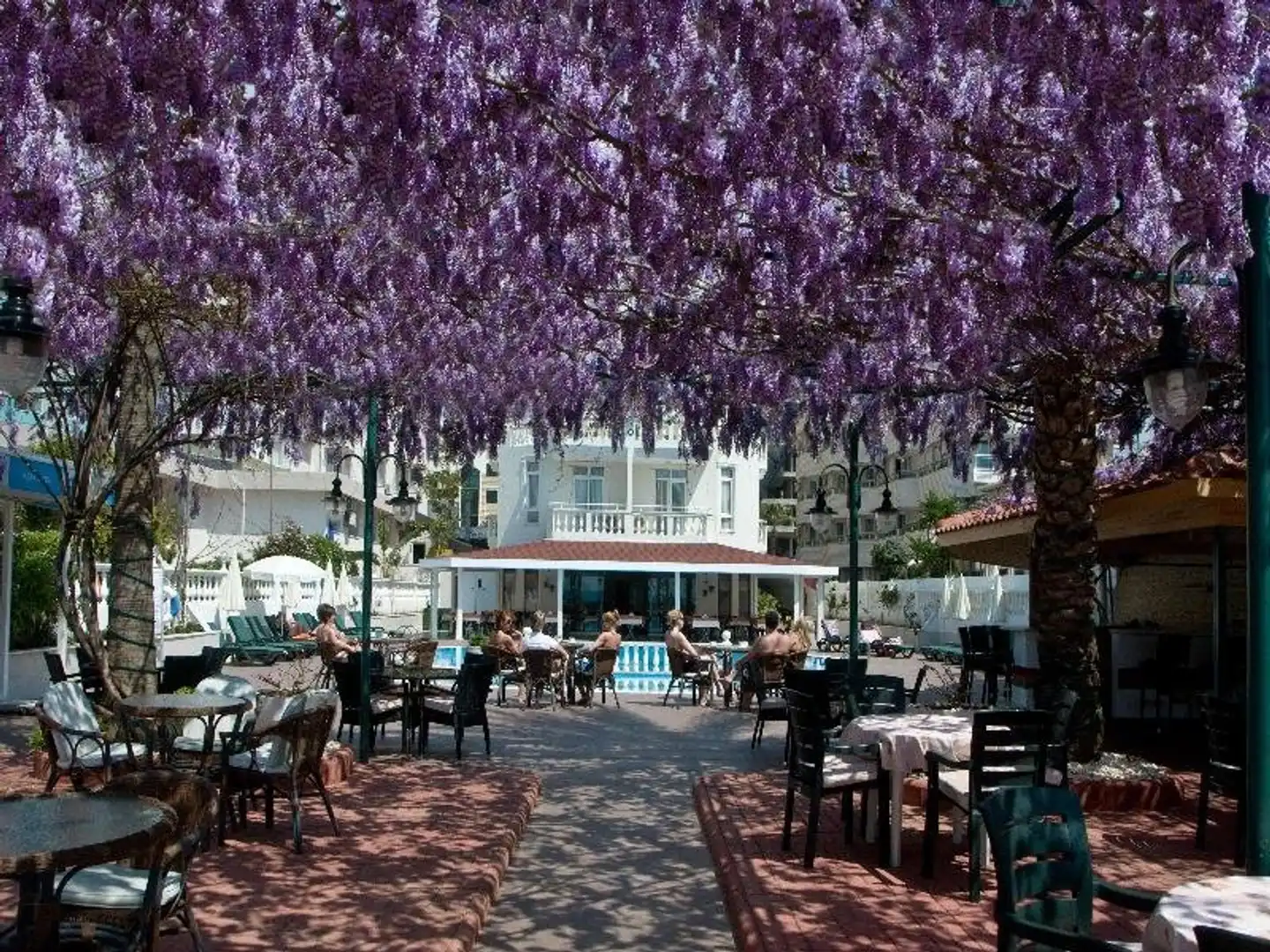 Azak Hotel Garten