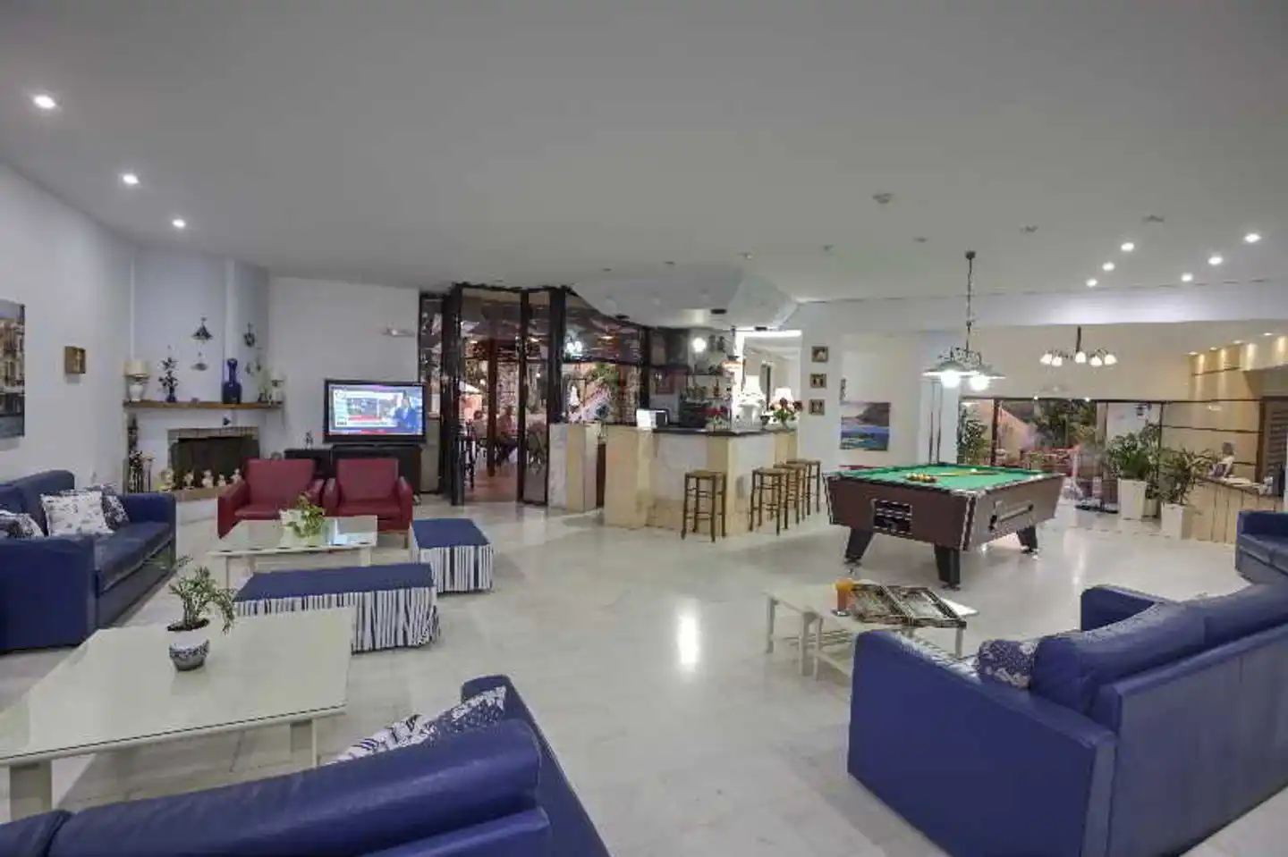 Latania Apartments Lobby