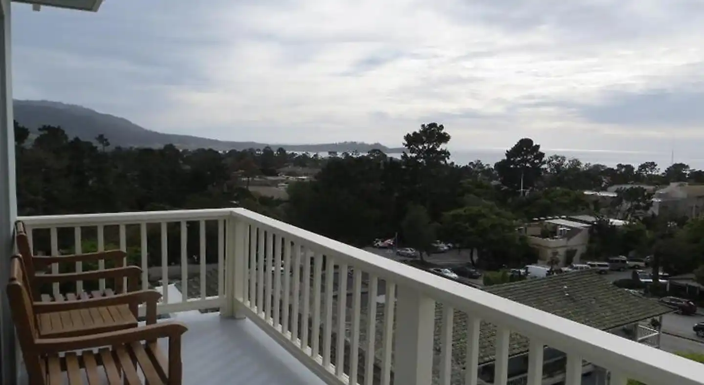 Best Western PLUS Carmel Bay View Inn Terrasse