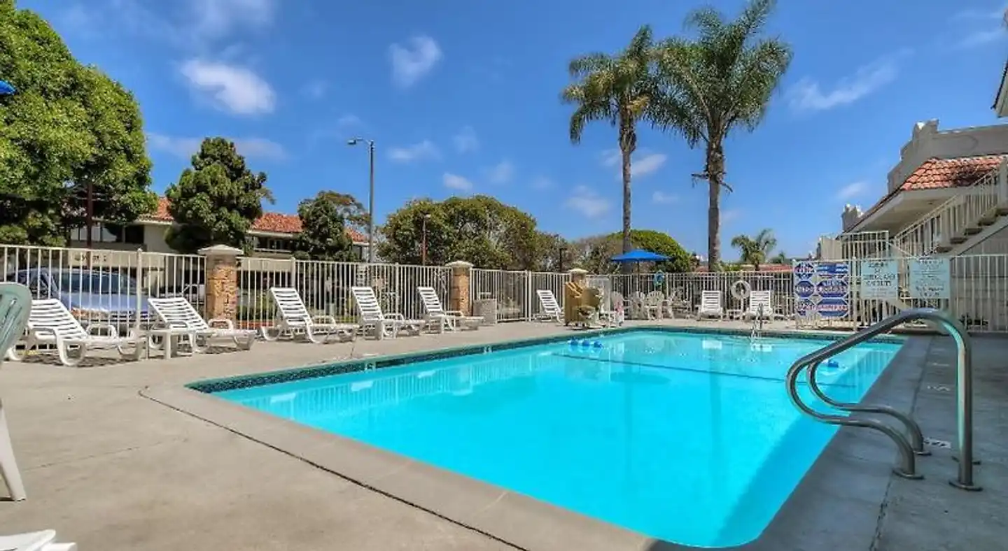 Motel 6 Carlsbad, CA - East Pool