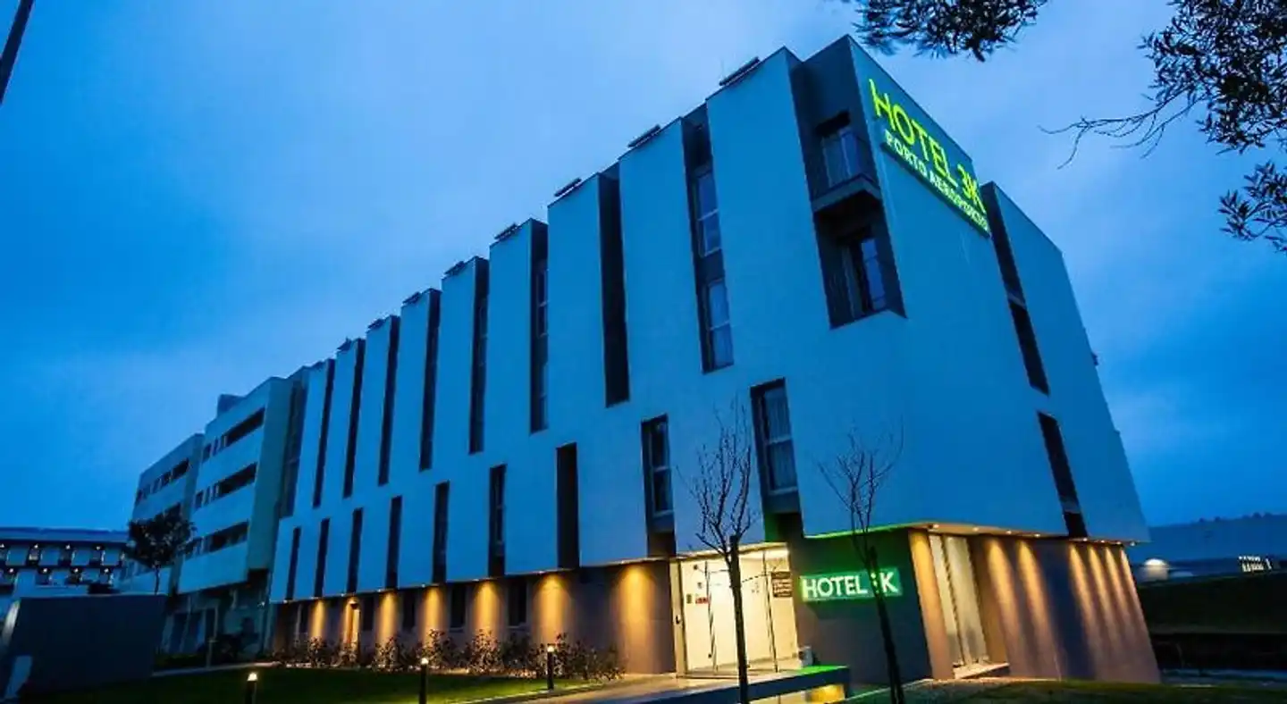 Hotel 3K Porto Aeroporto Aussenansicht