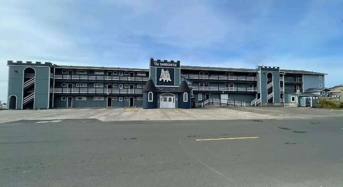 Sandcastle Beachfront Motel Aussenansicht