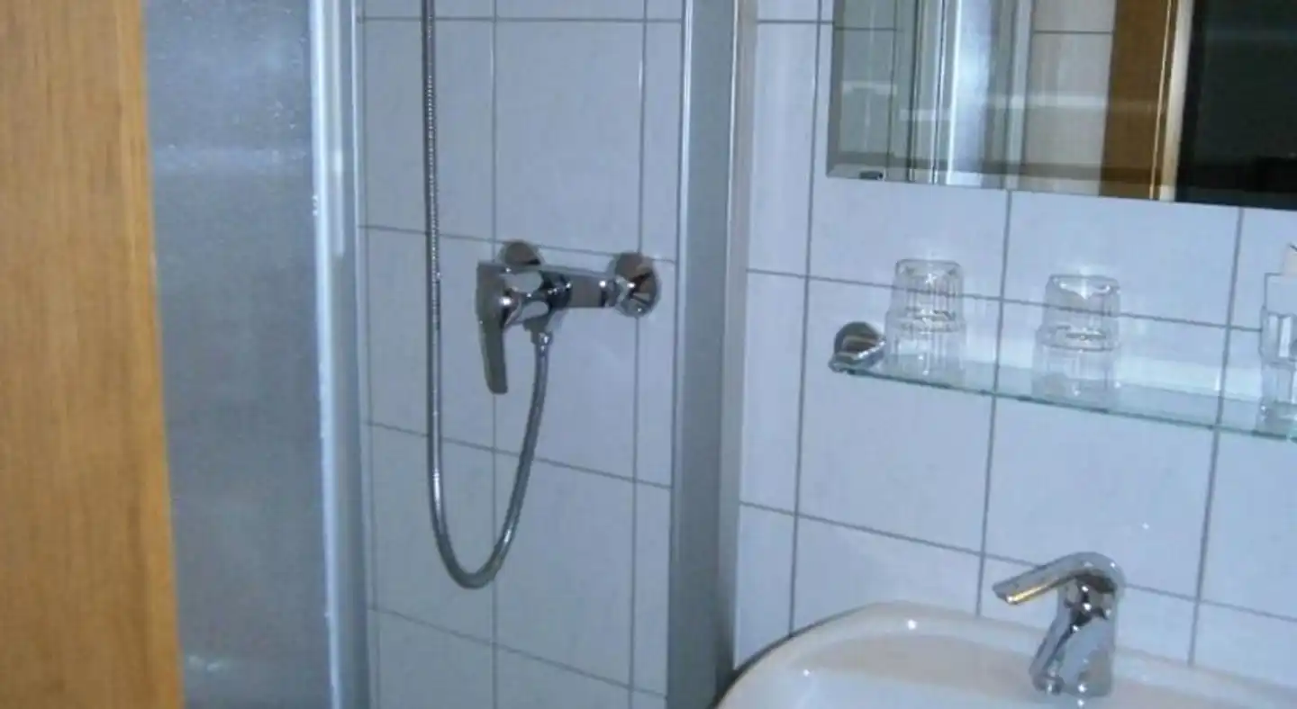 Hotel Goldene Krone Badezimmer